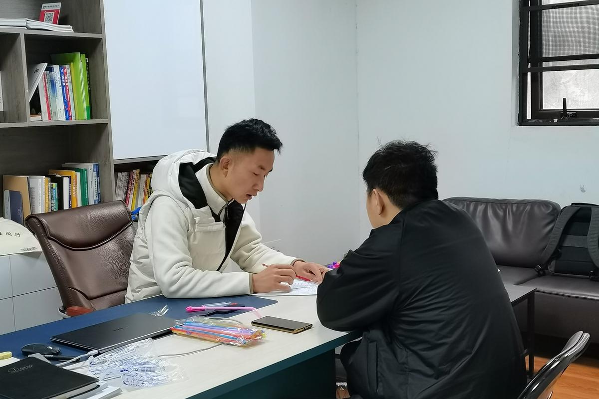 澄科医保代办中介医保卡提取现金步骤解析